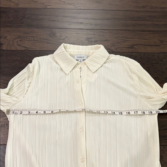 New With Tags Evereve Kylie Plisse Shirt Sz M - Picture 7 of 8